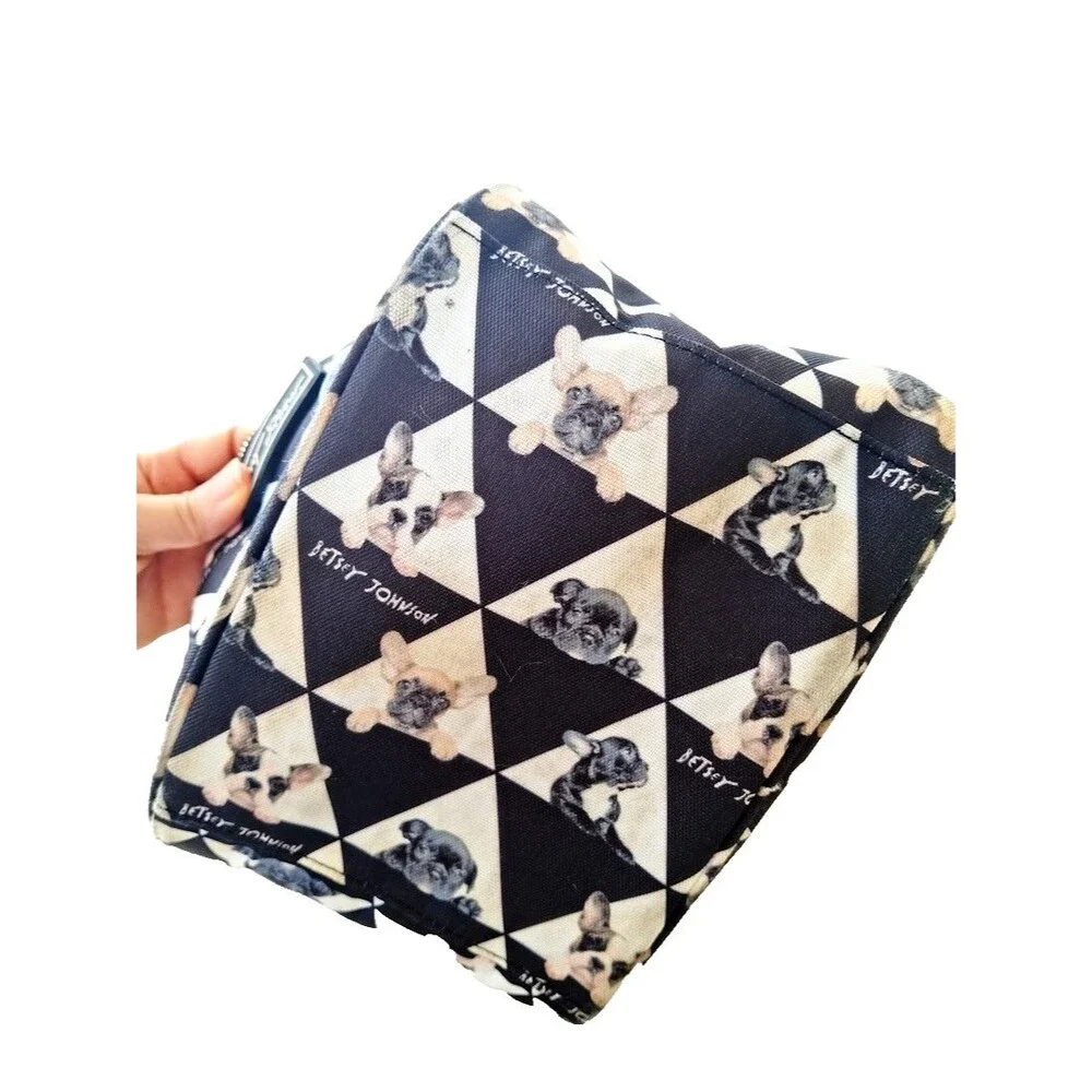 Betsey Johnson Womens French Bulldog Dog Insulated Crossbody Lunch Bag Black